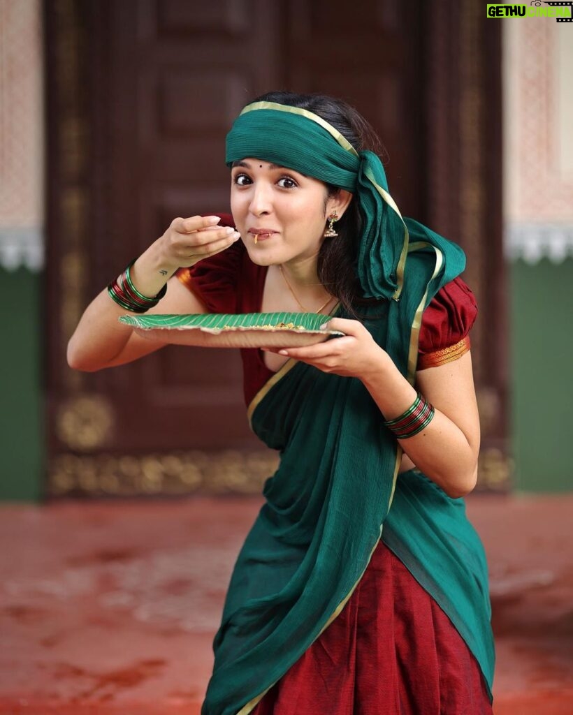 Shirley Setia Instagram - The sheer joy of eating biryani ❤️ #biryani #biryanilovers #shirleysetia