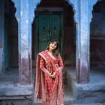 Shirley Setia Instagram - Feeling bluee 🖌️ 👗: @shopmulmul 📷: @riturajdharwadkar #jodhpur #bluecity #bluestreet Jodhpur Rajasthan - जोधपुर राजस्थान