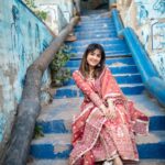 Shirley Setia Instagram - Feeling bluee 🖌️ 👗: @shopmulmul 📷: @riturajdharwadkar #jodhpur #bluecity #bluestreet Jodhpur Rajasthan - जोधपुर राजस्थान