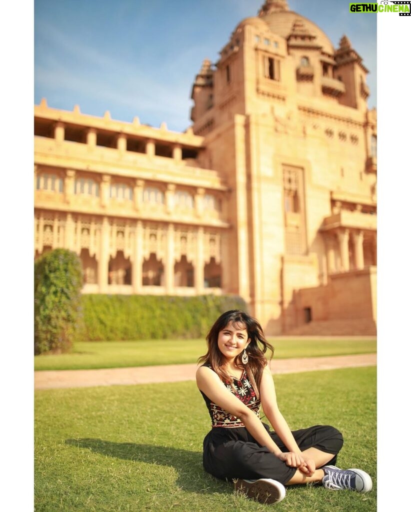 Shirley Setia Instagram - 🌷 📷: @riturajdharwadkar Umed Bhavan Palace, Jodhpur Rajasthan