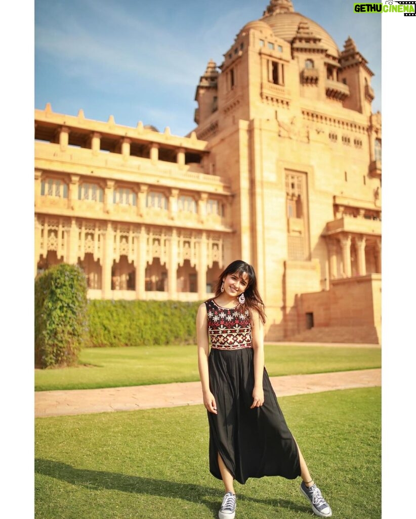 Shirley Setia Instagram - 🌷 📷: @riturajdharwadkar Umed Bhavan Palace, Jodhpur Rajasthan