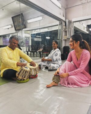Shivangi Joshi Instagram - My happy place..💕
Today’s practice taught me that one has to keep learning forever...