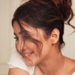 Shivangi Joshi Instagram - The heart knows. 🤍