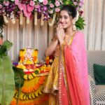 Shivangi Joshi Instagram - Heartfelt prayers and happiness shared.. 🤗💛 Ganpati Bappa Morya! 🙏🙌🌼🌟🌺 Outfit:- @neerusindia @nehaadhvikmahajan