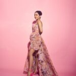 Shivangi Joshi Instagram - 🌸 Styled by @stylingbyvictor @sohail__mughal___ 👗 @geishadesignsresort 💎 @kushalsfashionjewellery 📸 @gohil_jeet