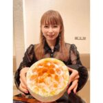Shoko Nakagawa Instagram - これはこうしてこう 完全版はYouTubeでみてね❣️ #メロン #melon #かき氷 #中川翔子 #しょこたん #youtube #デザート #スイーツ