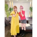 Shoko Nakagawa Instagram - 音ボケpopsにきてくれました YENAさん　めちゃくちゃかわいい！ ピンク似合いすぎてます！ ファンになっちゃいました 髪ピンクやりたかった人生でした、、！ #yena #音ボケpops #中川翔子 #しょこたん