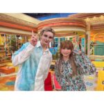 Shoko Nakagawa Instagram - ひるおび、ありがとうございました！ 本日のゲストMattさんと一緒にお写真撮っていただきましたーー！！ 嬉しい！肌ツヤツヤ！ピカピカ！実在したーー✨✨ 綺麗な人って普段何食べてるのか気になっちゃう！ #ひるおび #中川翔子 #しょこたん