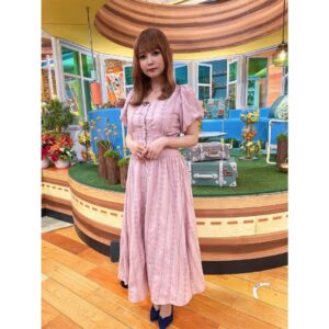 Shoko Nakagawa Instagram - ひるおび
ありがとうございました〜

桜色のワンピ🌸

 #ひるおび  #中川翔子  #しょこたん
