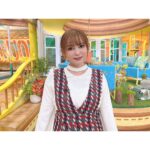 Shoko Nakagawa Instagram - ひるおび、ありがとうございました！ クリスマスっぽさ感じる衣装🎄✨ 黒いリボンつけてもらった🐈‍⬛わーい！ 12/9（土）はNHK-FM『今日は一日“ディズニー"三昧』が12:15から生放送🎠✨ みんな聴いてね🫶 #ひるおび #中川翔子 #しょこたん #ディズニー #ラジオ #radio #リボンアレンジ #リボン