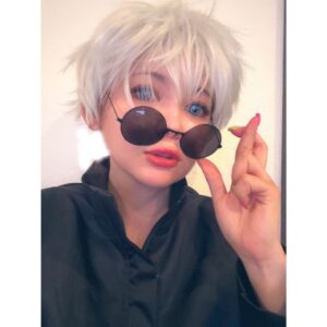 Shoko Nakagawa Instagram - 渋谷でハロウィンはしないけど
おうちでハロウィンしてみよう

 #ハロウィン  #halloween  #呪術廻戦  #jujutsukaisen  #アニメ  #anime  #マンガ  #manga  #コスプレ  #cosplay  #五条悟
