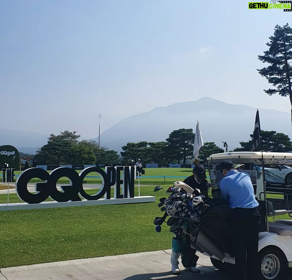 Shorry J Instagram - GQ KOREA 매홀마다 푸짐한 이벤트에 푸짐한선물🎁🎀 넘흐나 즐거웠던 골프~!!🏌🏌‍♂️ 처음뵙는 좋은분들과 좋은인연도 만들어주는 @gq_korea 👍❤️😆 감사합니다~짜응🙏 #마이티마우스 #상추 #쇼리