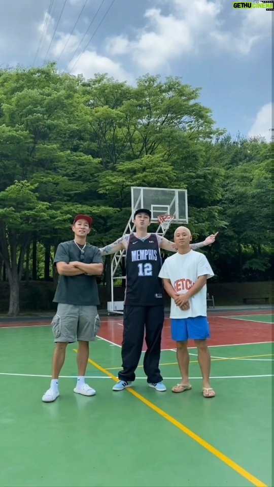 Shorry J Instagram - #슬리피 #최초로한번에성공🔥🔥🔥ㅎㅎㅎ #실패is성공s어머니 #실패해도당당하게 #노룩챌린지 #nolookchallenge #마이티마우스 #슬램덩크