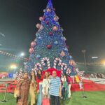 Shraddha Arya Instagram - Forever Grateful For These Priceless Moments! Love, laughter and Holiday Cheer … ❤️❤️❤️ #ChristmasCarnival #HolidayFever #wonderLand #FamilyTime