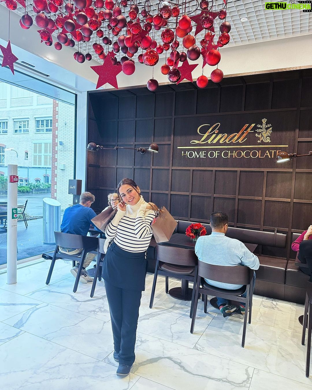 Shraddha Arya Instagram - LINDT is Not Just Chocolate, it’s an experience.. Experience So Lovely & Satisfying !!! Happy to know and watch the process with which these chocolates are made using the finest quality cocoa, purest Milk across the world & in the cleanest way one can imagine! #lindthomeofchocolate ❤️ @lindthomeofchocolate #Lindt #Chocolates #DarkChocolates @myswitzerlandin @visitzurich