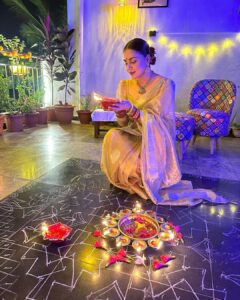 Shraddha Arya Instagram - 🪔 #FromUsToYou #HappyDiwali 🪔