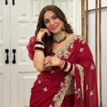Shraddha Arya Instagram - SHUBH DIPAWALI 🪔 ❤️ Styling: @sacorina Saree: @rashmi_aaryaa @shreeaaryaofficial