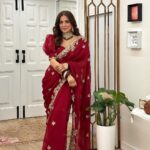 Shraddha Arya Instagram - SHUBH DIPAWALI 🪔 ❤️ Styling: @sacorina Saree: @rashmi_aaryaa @shreeaaryaofficial