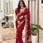 Shraddha Arya Instagram - SHUBH DIPAWALI 🪔 ❤️ Styling: @sacorina Saree: @rashmi_aaryaa @shreeaaryaofficial