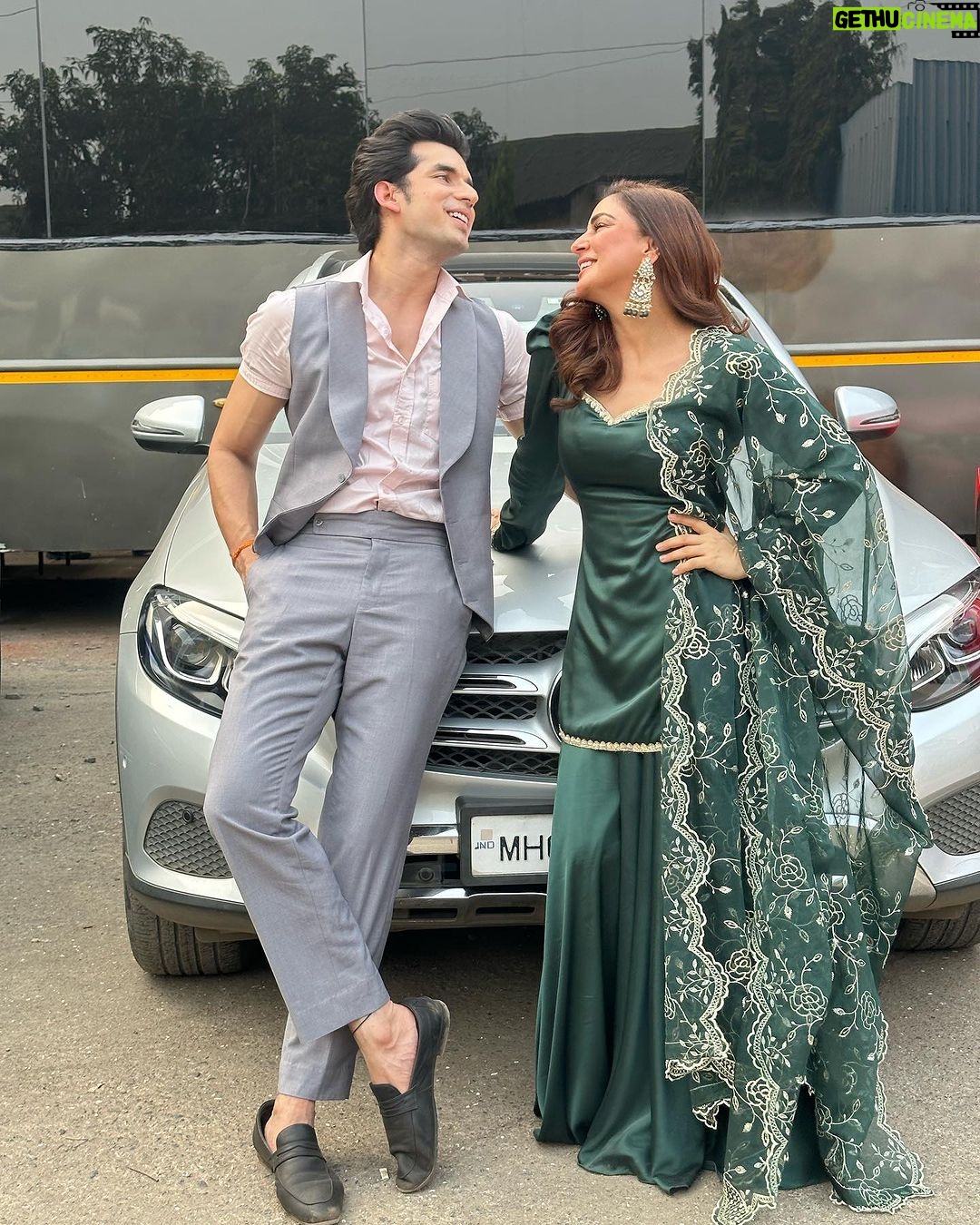 Shraddha Arya Instagram - Happiest Birthday To The Cutest one I know… @paras_kalnawat !!!! May God Bless you with all that you’re working towards (which if I know is a 6-Pack abs & flawless skin ;) 🤣 Well, You Deserve it all!! #HAVEAGOODONE ! #BirthdayPost