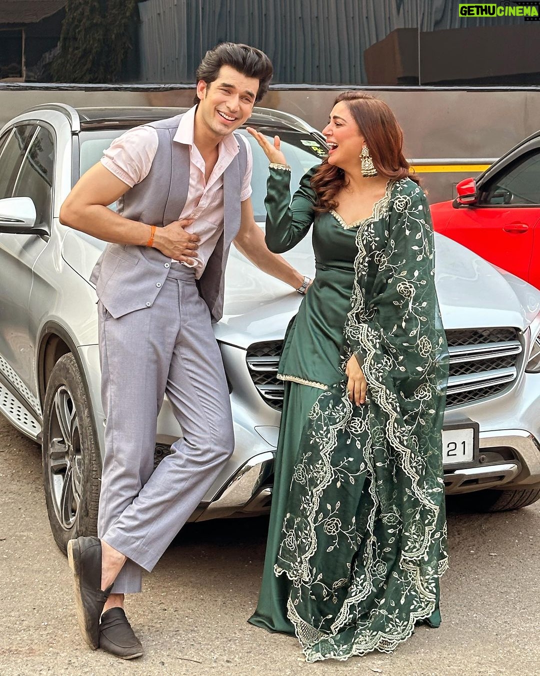 Shraddha Arya Instagram - Happiest Birthday To The Cutest one I know… @paras_kalnawat !!!! May God Bless you with all that you’re working towards (which if I know is a 6-Pack abs & flawless skin ;) 🤣 Well, You Deserve it all!! #HAVEAGOODONE ! #BirthdayPost