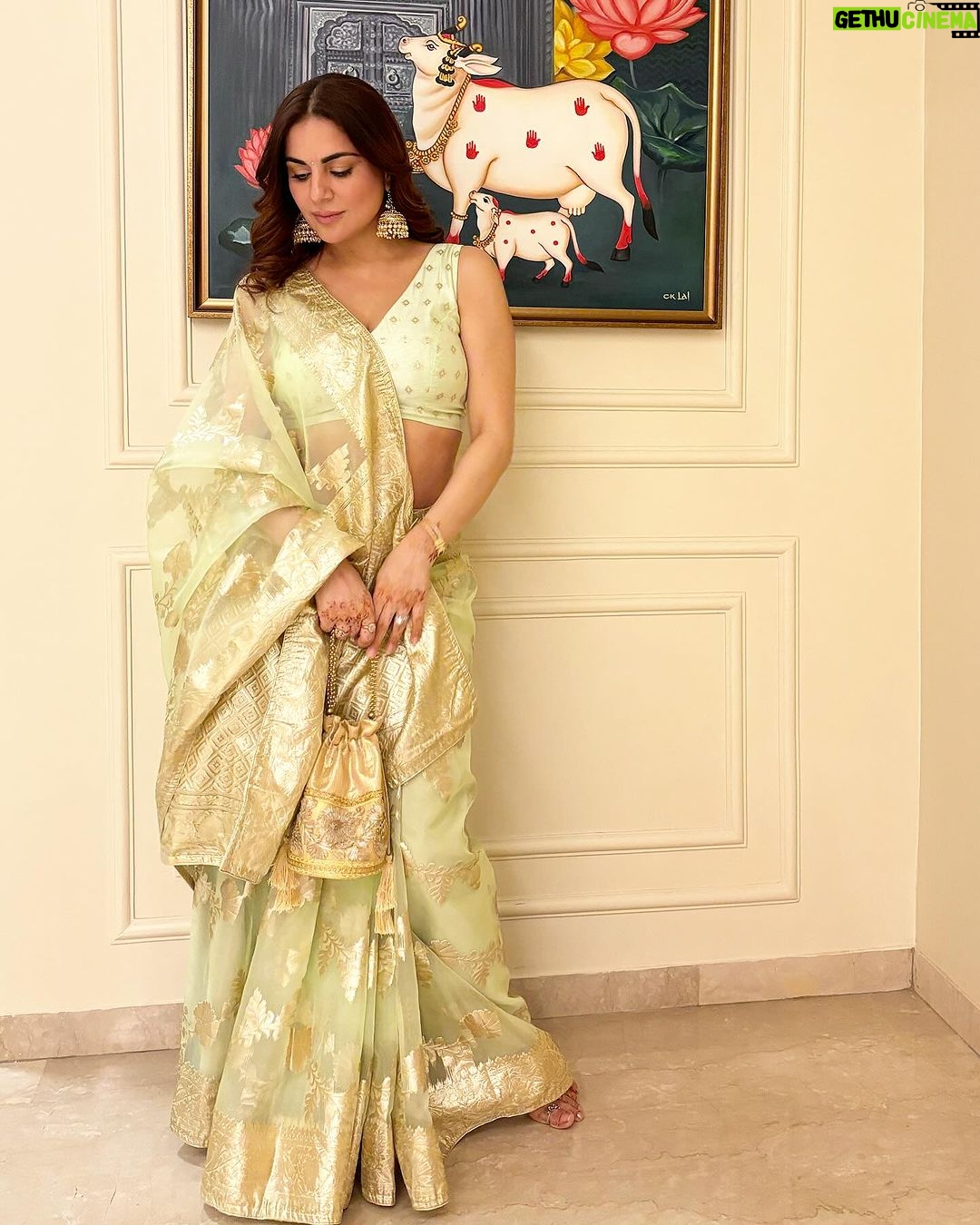 Shraddha Arya Instagram - Aur agar wo nahi aaye toh mai unke paas chali jaungi… ❤️ 🪔