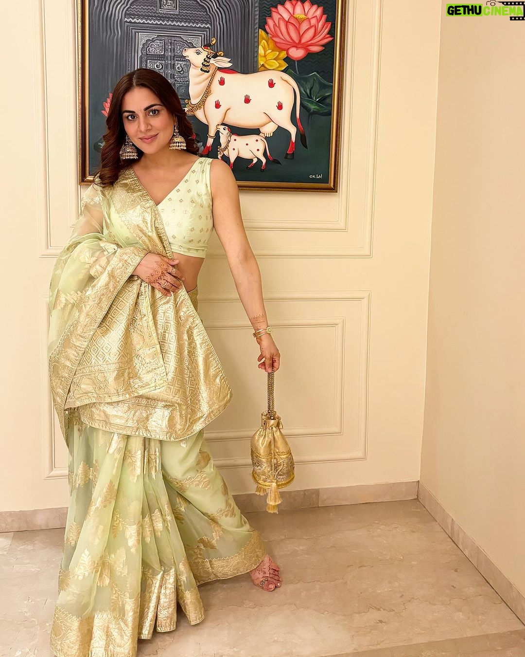 Shraddha Arya Instagram - Aur agar wo nahi aaye toh mai unke paas chali jaungi… ❤️ 🪔