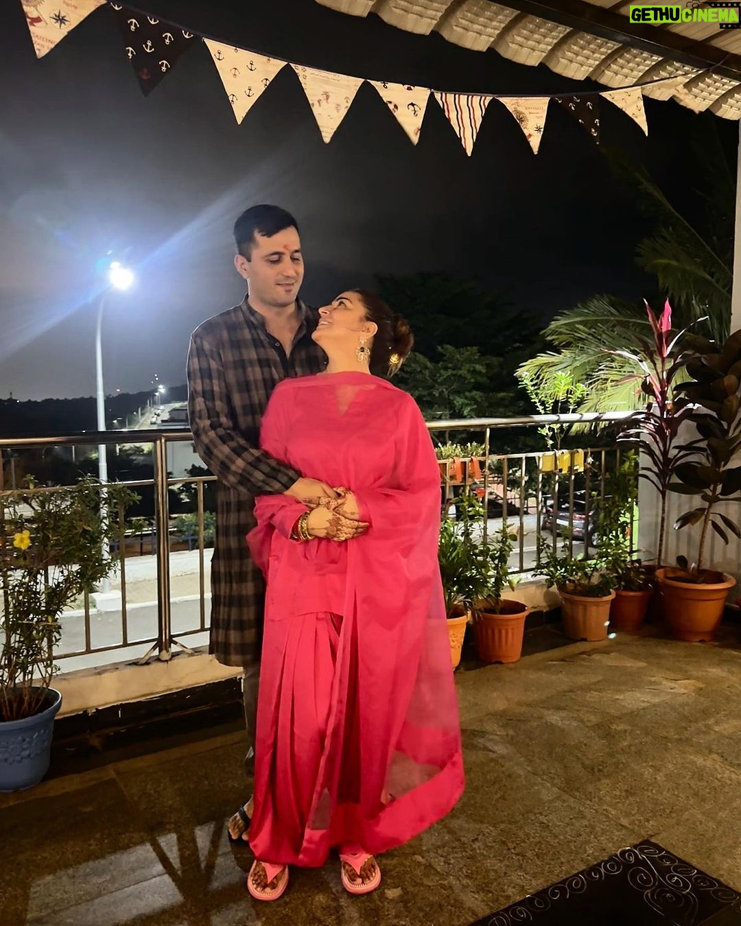 Shraddha Arya Instagram - #Karwachauth ❤️🧿