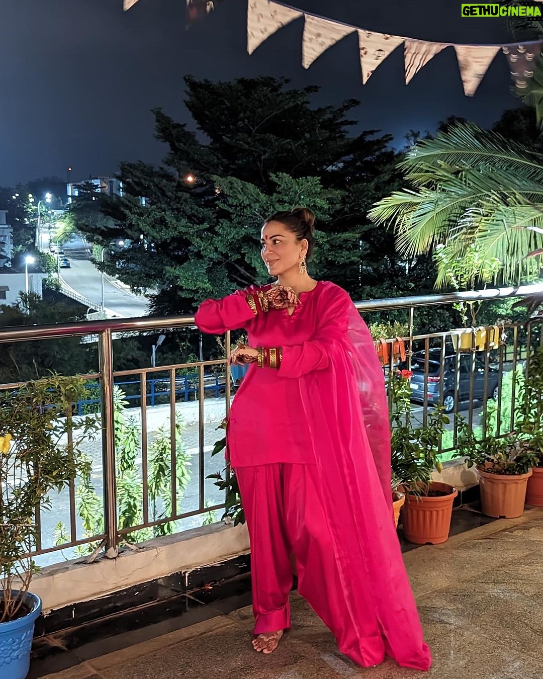 Shraddha Arya Instagram - #Karwachauth ❤️🧿