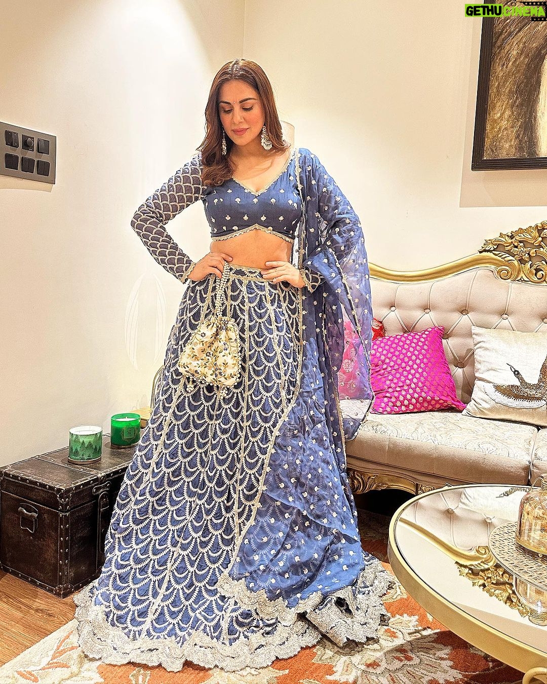 Shraddha Arya Instagram - Festive Vibes with @shopmulmul 🧿 #HappyKarwachauth ❤️