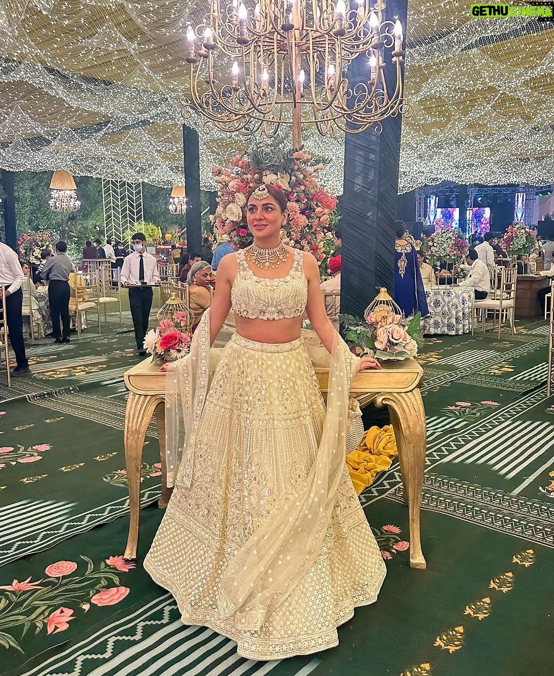 Shraddha Arya Instagram - Today Marks 14years of my dear friend’s label #AARYA @rashmi_aaryaa Can’t wait to Join in the celebration tomorrow & Witness Your exquisite New Collection!!! @shreeaaryaofficial Wearing : Ofcourse @rashmi_aaryaa Jewelry: @vbhushan.adornments @nehaadhvikmahajan