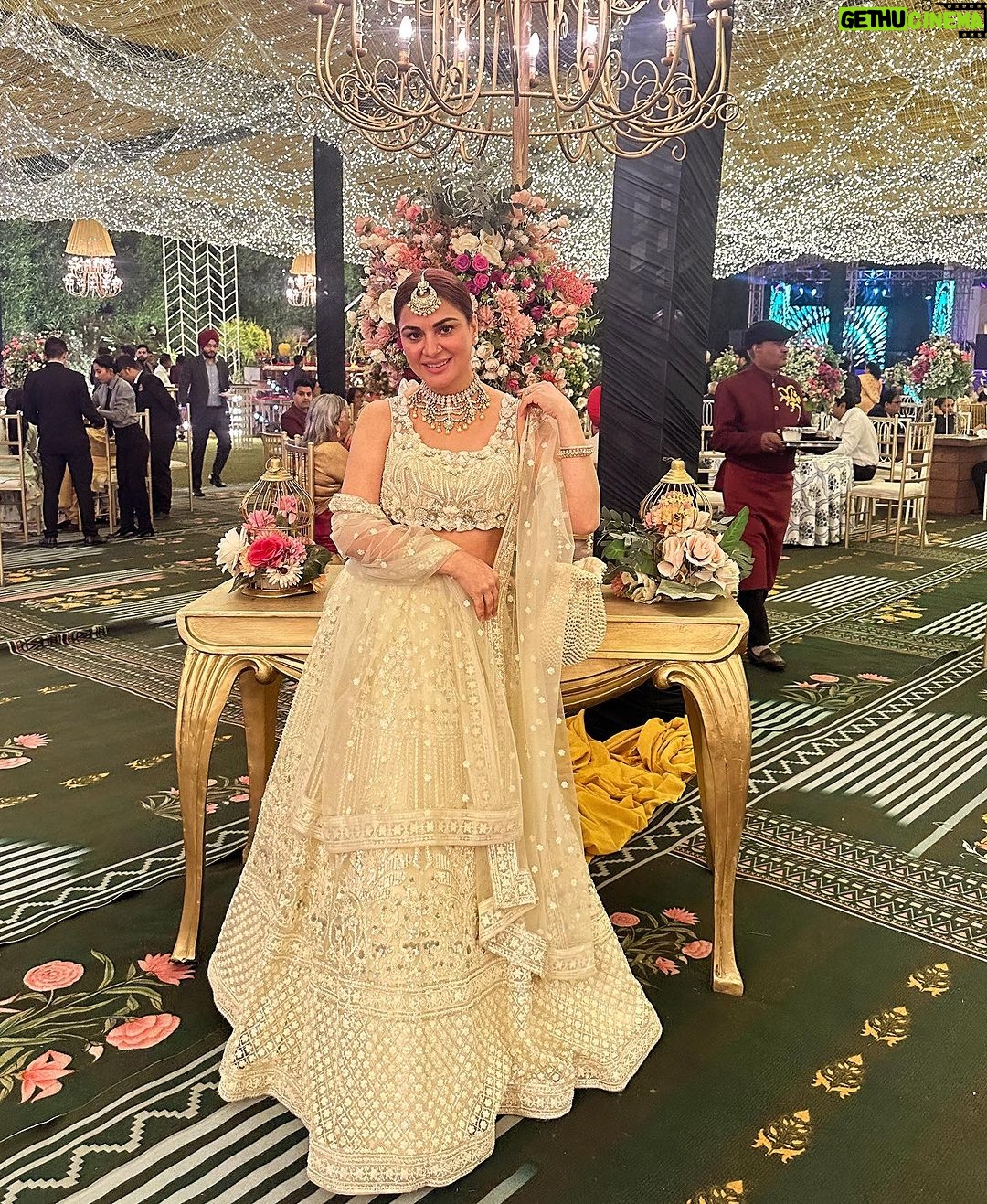 Shraddha Arya Instagram - Today Marks 14years of my dear friend’s label #AARYA @rashmi_aaryaa Can’t wait to Join in the celebration tomorrow & Witness Your exquisite New Collection!!! @shreeaaryaofficial Wearing : Ofcourse @rashmi_aaryaa Jewelry: @vbhushan.adornments @nehaadhvikmahajan