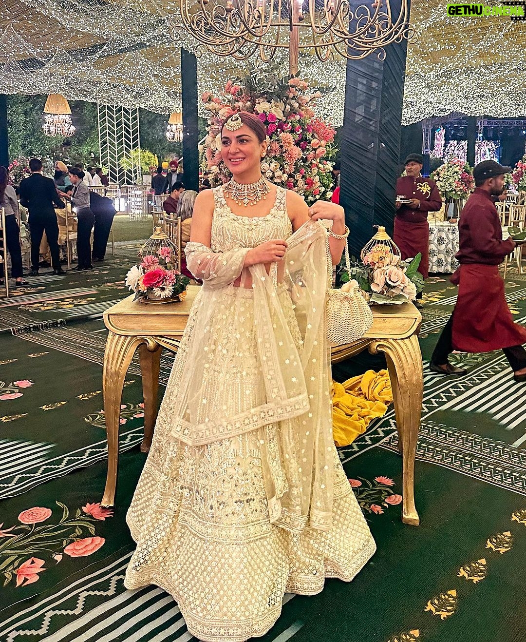Shraddha Arya Instagram - Today Marks 14years of my dear friend’s label #AARYA @rashmi_aaryaa Can’t wait to Join in the celebration tomorrow & Witness Your exquisite New Collection!!! @shreeaaryaofficial Wearing : Ofcourse @rashmi_aaryaa Jewelry: @vbhushan.adornments @nehaadhvikmahajan
