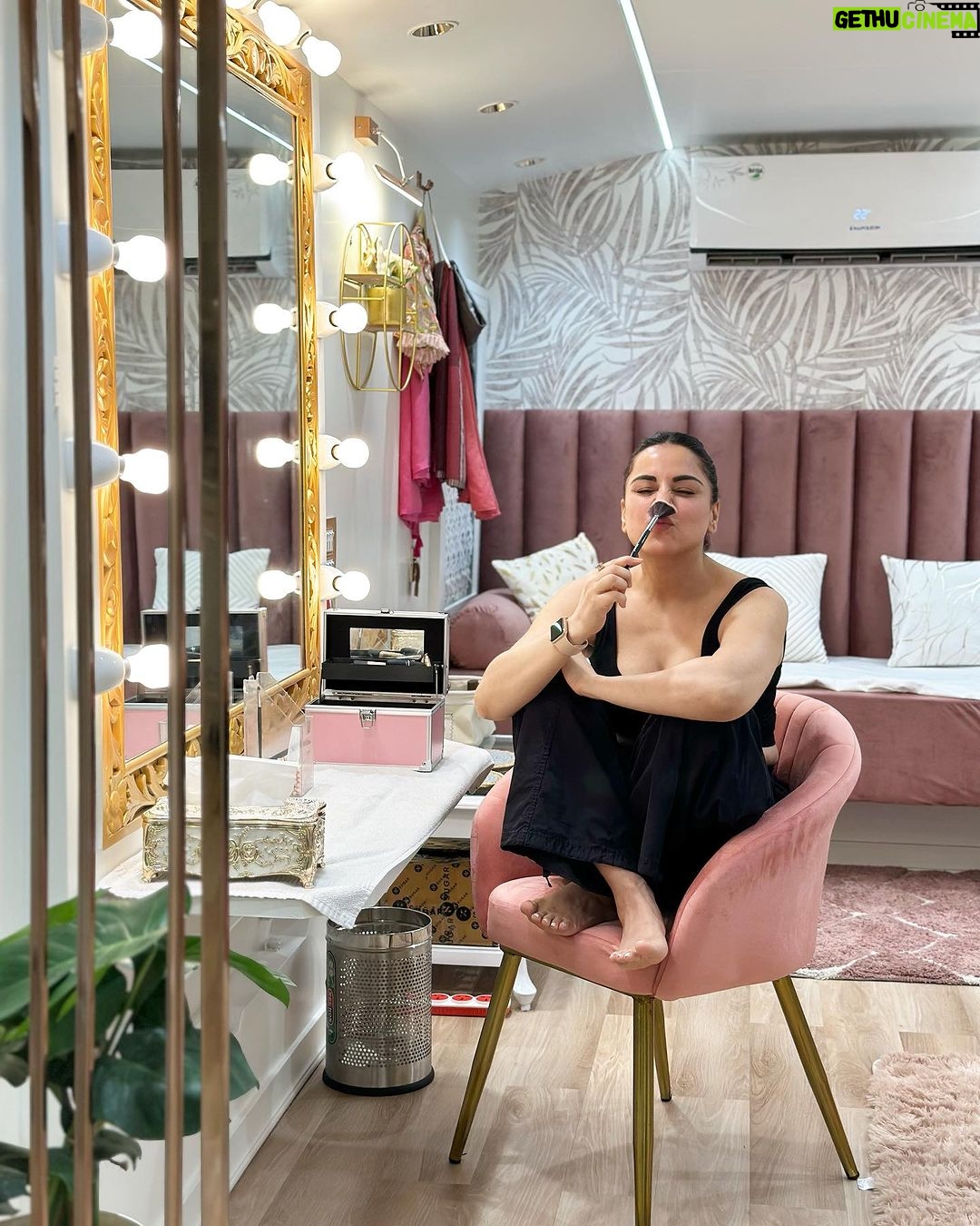 Shraddha Arya Instagram - The Place where I spend more time than I do at Home …. my SELF-LOVE VAN aka My Vanity Van. #HomeIsWhereYouParkIt 😂❤️🧿