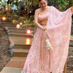 Shraddha Arya Instagram - Girls… when they get dressed for a function #PhotoKhichMeri 😂🥰 @shopmulmul @adan_creation_