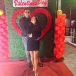 Shraddha Arya Instagram - It’s Valentine’s Day On The Days We Are Together ❤️ #HappyLoveToEveryone