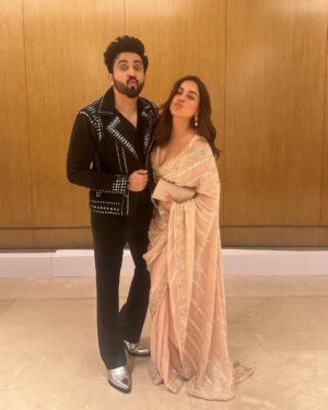 Shraddha Arya Instagram - Jab We Met ❤️ @dheerajdhoopar