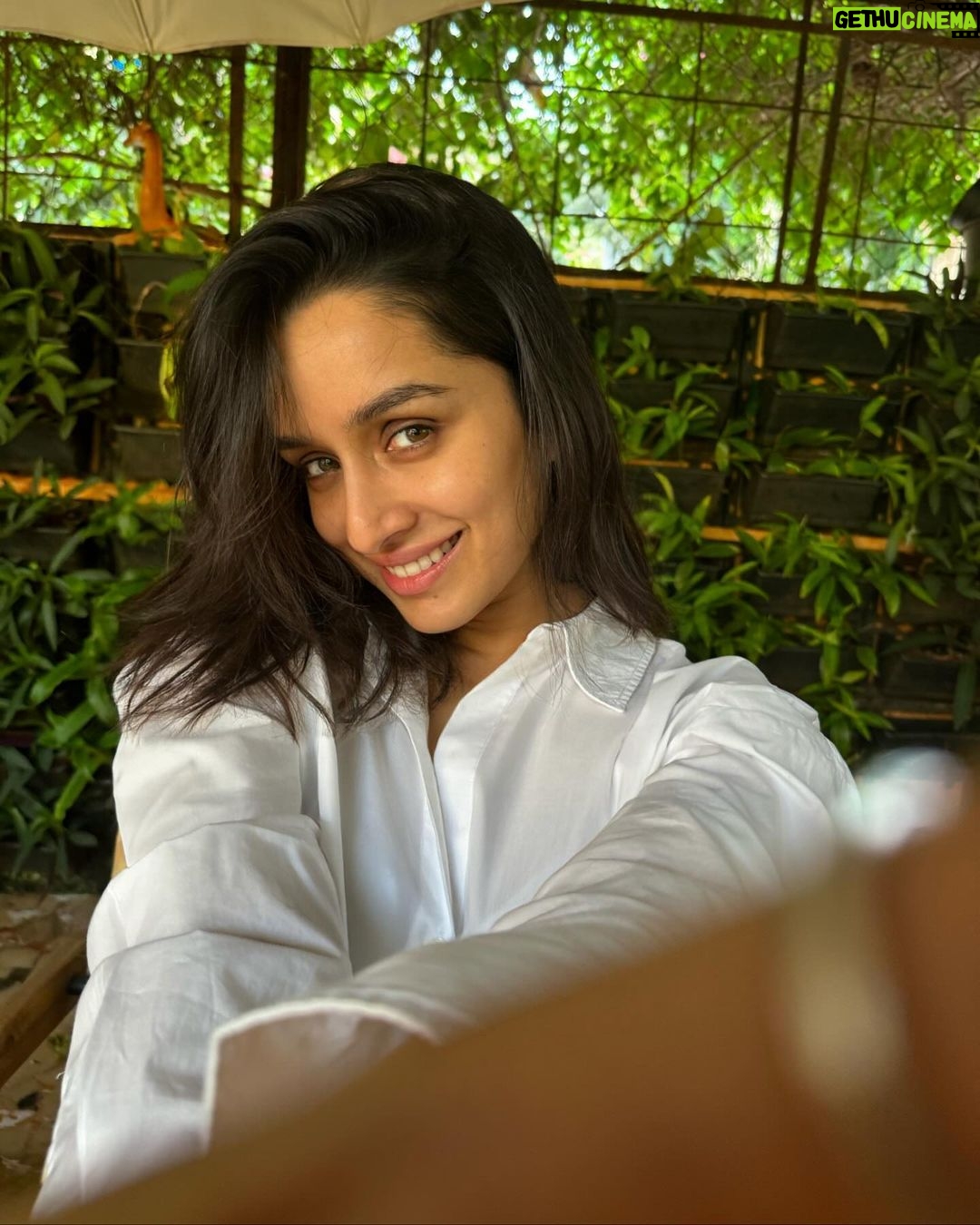 Shraddha Kapoor Instagram - One pic is all it takes 😋