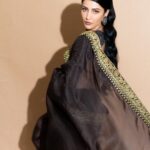 Shruti Haasan Instagram - Saree not saree 🤎 . . . . . Outfit- @arpitamehtaofficial Accessories- @apalabysumitofficial Styling- @openhousestudio.in Assisted by- @prarthanasrinivasaraja, @mithra_kandhaswaami, @varshininatrajan Photographer- @kannasrihari Makeup- @devikajodhani Hair - @bhagyalaxmipadya Assisted by @yalabo_makeup