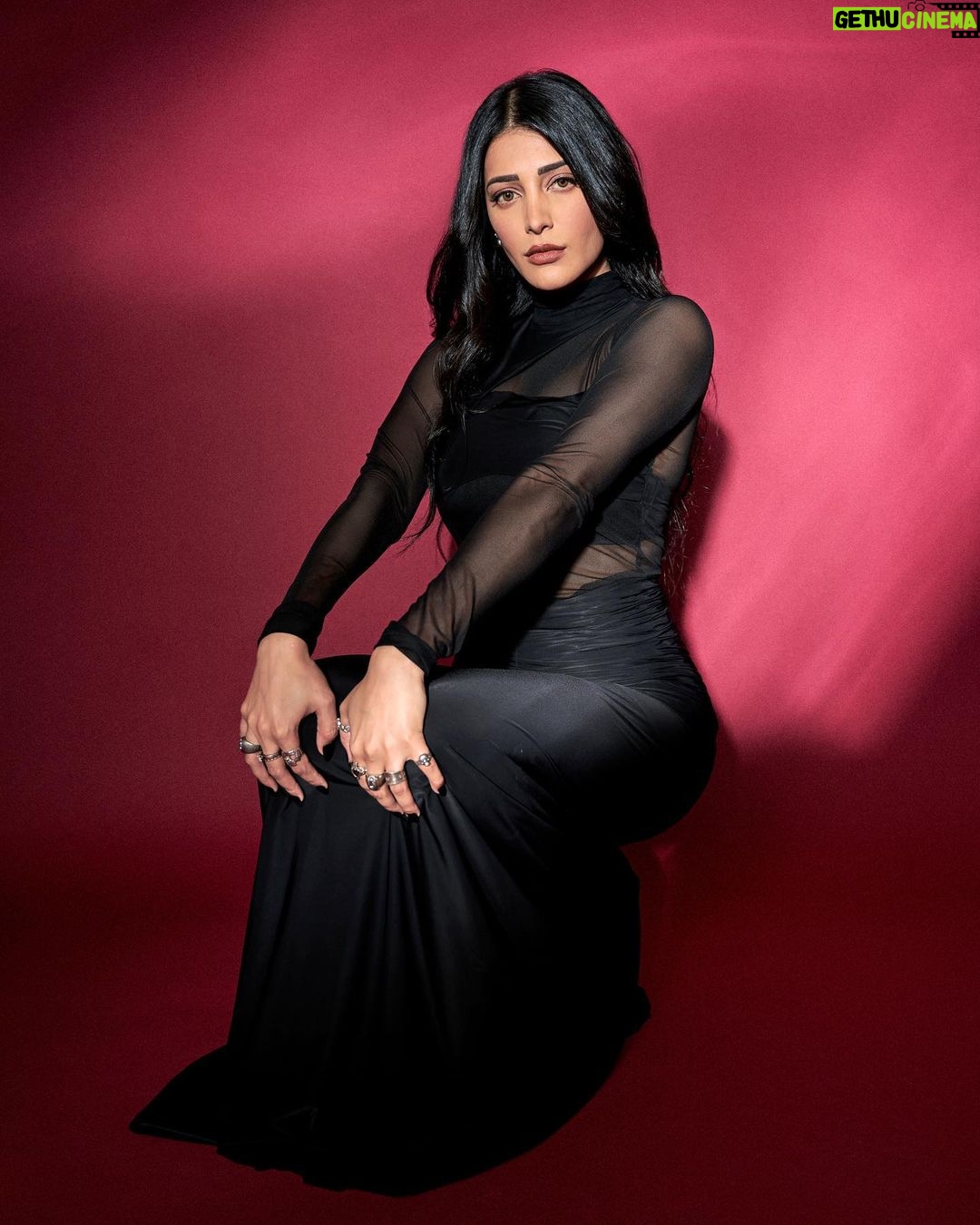 Actress Shruti Haasan HD Instagram Photos And Wallpapers November 2023 actress-shruti-haasan-hd-instagram-photos-and-wallpapers-november-2023