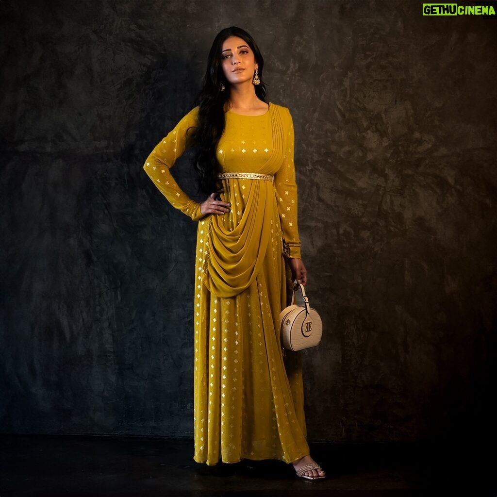 Shruti Haasan Instagram - I'm all set to make this festive season the most stylish one yet, with Lifestyle's Festive Collection. From timeless classics to modern stunners, Lifestyle's ethnic wear collection will add a magic touch to your fashion journey. It’s time to celebrate the joy of dressing up in style. Shop from the new collection at your nearest Lifestyle Store or shop online at lifestylestores.com. Enjoy 10% instant discount with HDFC credit cards & Easy EMI in stores. T&C apply #LifestyleStores #CelebrateYourFestiveStyle #FestiveCollection #FestiveFashion #StylesForEveryYou