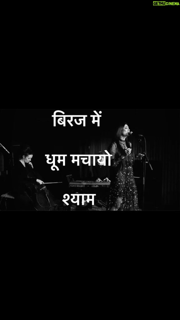 Shruti Haasan Instagram - One of my favourite songs to sing live … takes me to another place I haven’t even named yet . I think I should finally record this properly as it’s been through so many iterations through the years .. also seen in this video are the extremely talented @zosia_music and @tania_ilyashova who always made me feel like I was a part of the best sisterhood ever