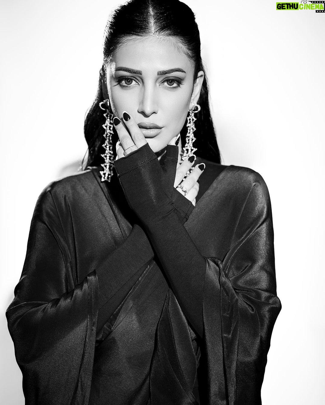Shruti Haasan Instagram - “We are the granddaughters of the witches you couldn’t burn “ . . . . Styled by @surbhishukla In @_huemn @louboutinworld @swarovski 💄 @prakatwork 💇🏻♀️ @noori_hairstylist 📸 @sandeep.mv