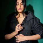 Shruti Haasan Instagram - 💚🖤 . . . . Styled by: @profanayty Assisted by: @whyshestyled @muskanguptaaaa_ Outfit: @outxide.in Makeup: @devikajodhani Hair: @noori_hairstylist Photographer: @akshay_26