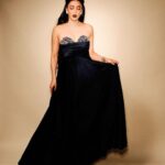 Shruti Haasan Instagram – 🖤🧿😈
.
.
.

Outfit – @emblaze_mb
Jewellery – @swarovski
Neckpiece – @rosaamoris
Styled by – @surbhishukla
Assisted by – @aashnaharia
Make up @devikajodhani 
Hair @noori_hairstylist
📸 @harneshjoshi