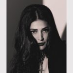Shruti Haasan Instagram - “Listen to them, the children of the night. What music they make!” Bram stoker 💋 🧛‍♀️🧿 . . . . 📸 @dimensions.dmns 💄 @prakatwork 👗 @openhousestudio.in