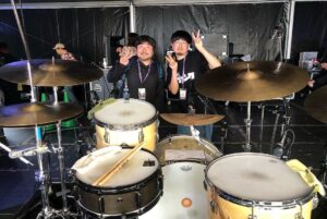 Shun Ishiwaka Instagram - 音博から一週間くらい経ってやっと現実に帰ってきました
完全にロスりました

いつも素晴らしいですが本当に二日間素晴らしかったです。

ありがとうございました！

#音博
#音博2023
#京都音博
#京都音楽博覧会2023 

@quruli_official 
@kishidashigeru 
@sato_qrl 
@arslonga_notch 
@daiki_matsumoto0508 
@yutakanako