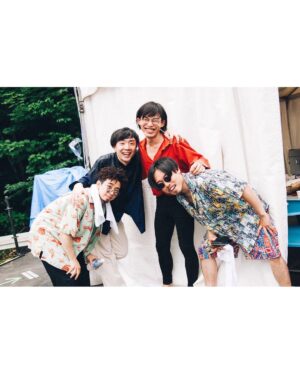 Shun Ishiwaka Instagram - #fujirockfestival2023
@fujirock_jp 
photo : @kanatarumi

#君島大空合奏形態