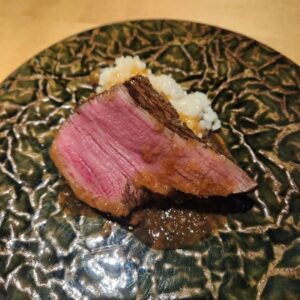 Shunsuke Ito Instagram - CHEF-1グランプリでお世話になった福岡の山下シェフのお店にやっとこれました！全ての料理の説明を聞きましたが旨ぎて全て忘れました！
旨い旨い言ってたら『普段なに食べてるんですか？』と聞いてきたスタッフさんだけ睨み付けときました！
福岡にいらっしゃる際には是非！
すいません３枚目の写真だけ間違って1口食べちゃいました
https://tabelog.com/fukuoka/A4001/A400105/40042997/