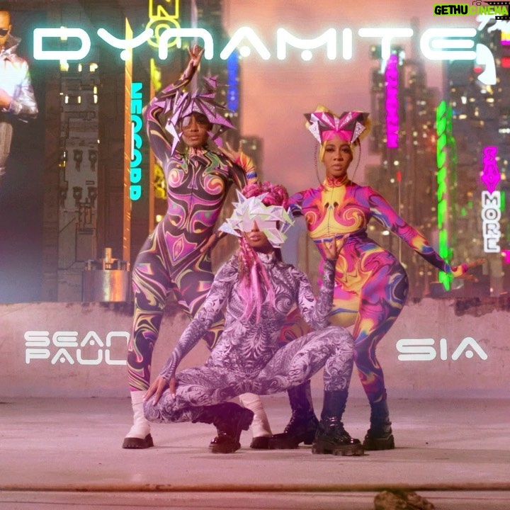 Sia Instagram - Have you traveled to Neo-Kingston, 2062 yet? CHECK IT OUT! 🧨#Dynamite🧨 official video is out! “It’s like #DancehallQueen meets #BladeRunner” - Storm Saulter (director)